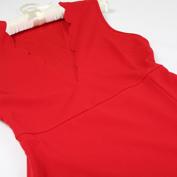 Plunging Neck Scallop Edge Slit Bodycon Dress Red - Picture 7 of 8